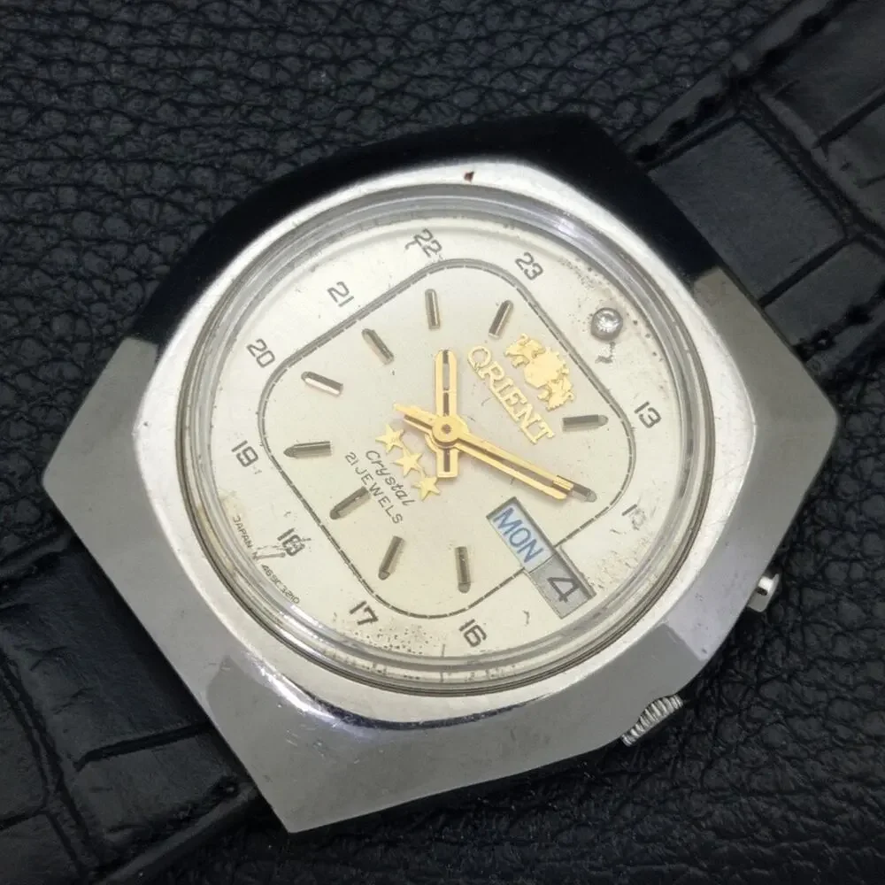 Vintage 1990 Orient Automatic Mens Silver Watch W/daydate & Gold accents